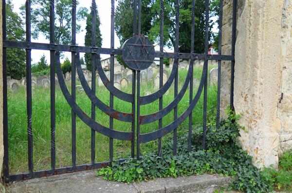 židovský hřbitov též zavřený