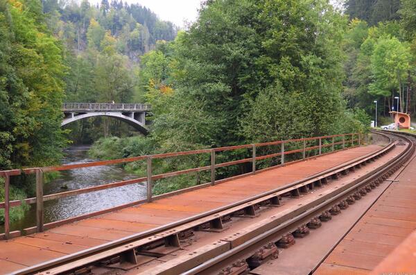 Spálov - železniční most přes Jizeru a betonový přes Kamenici