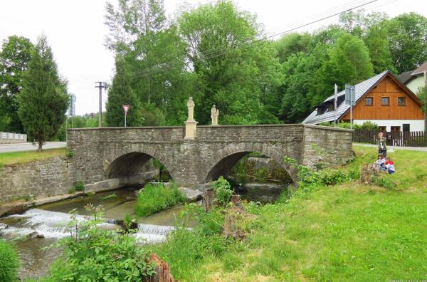 kamenný most Kvasiny