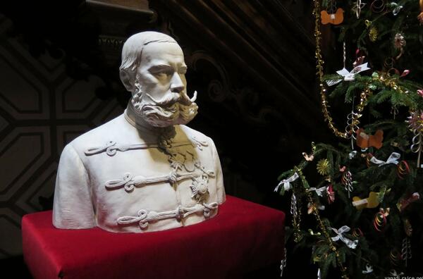 busta Jana Harracha  zdobí nově Národní muzeum