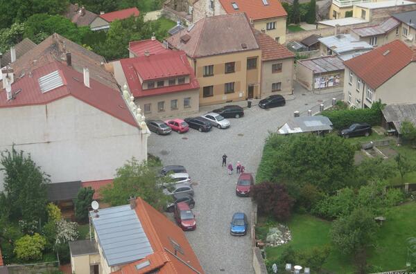 hele, naši!
