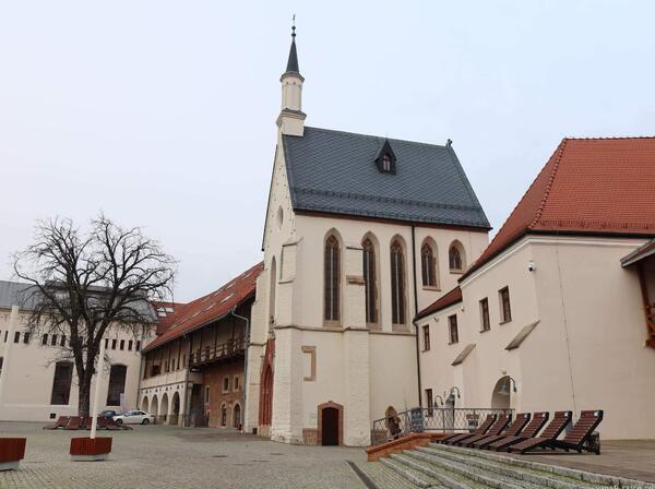 nádvoří ratibořského hradu