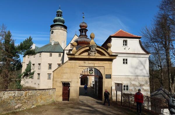 původně strážní hrad na Žitavské stezce